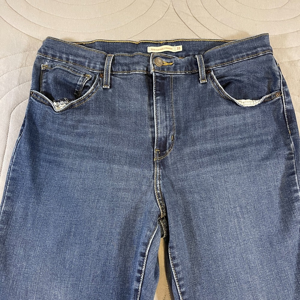 Levi's Womens 724 High Rise Straight Jeans Size 33 Medium Wash Frayed Hems - Picture 2 of 13